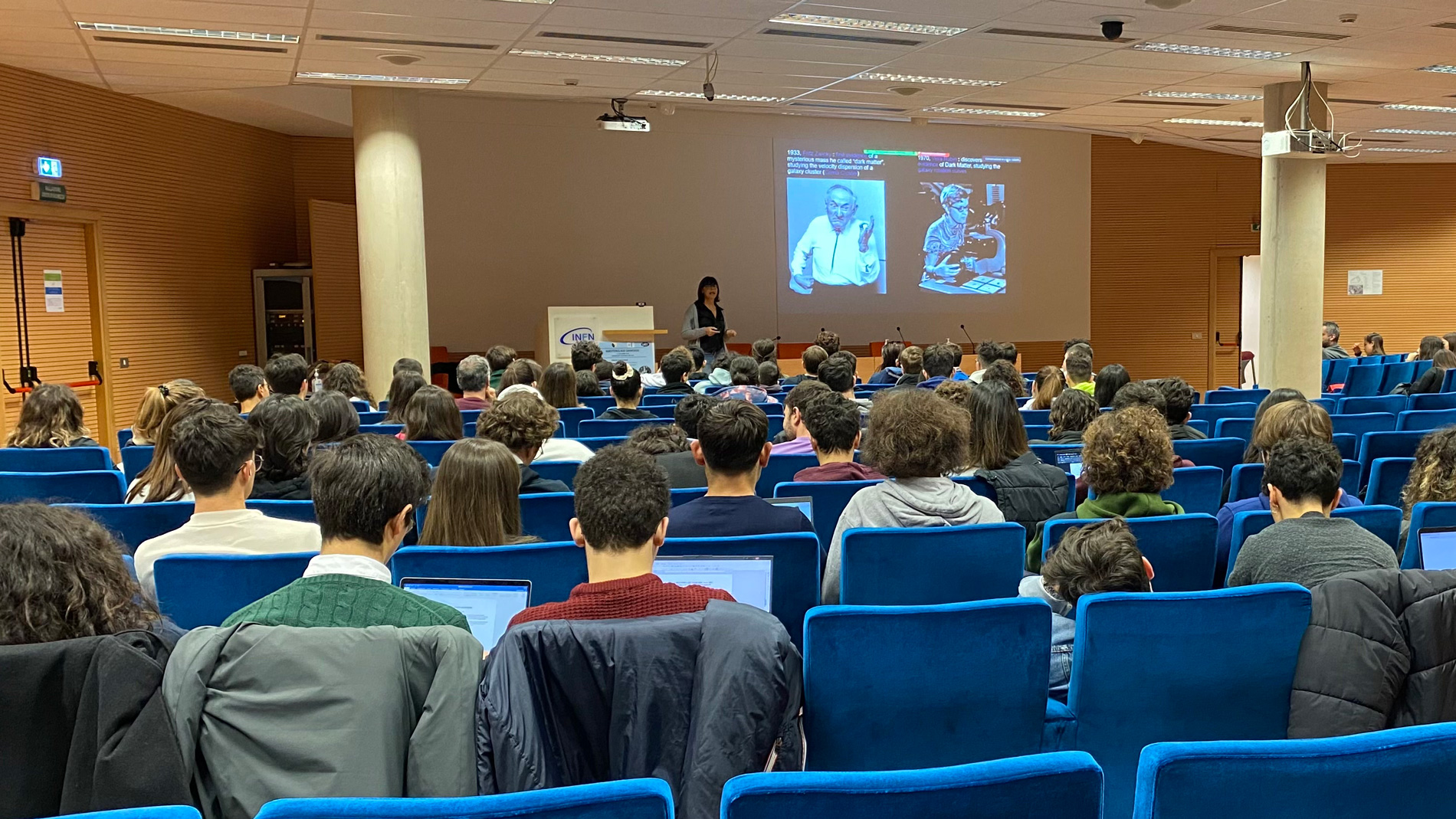 NewsINFN Dark22 SCUOLA