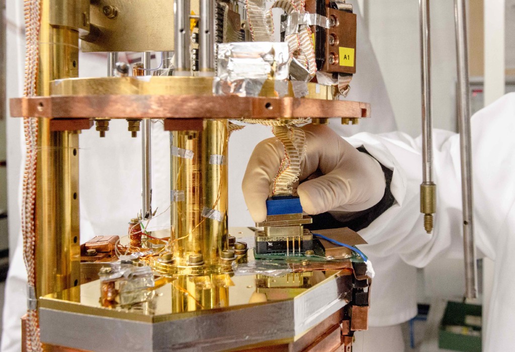 Quantum computing INFN - Università di Milano Bicocca