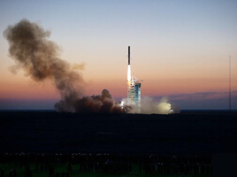 The launch into orbit of DAMPE experiment ©DAMPE Collaboration