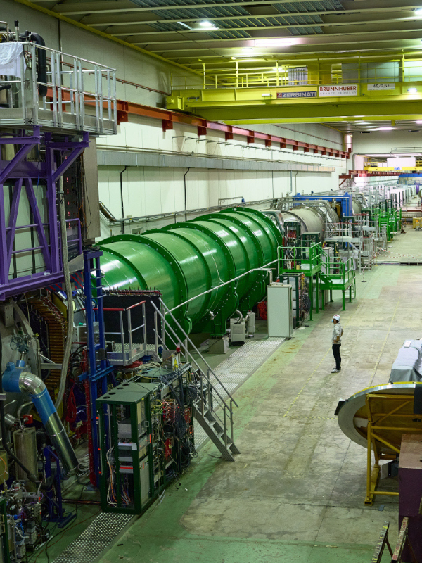 Nell'immagine l'esperimento NA62 al Cern